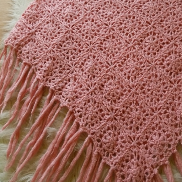 💕💕 Pink Knitted Pancho 💕💕 - Picture 4 of 4